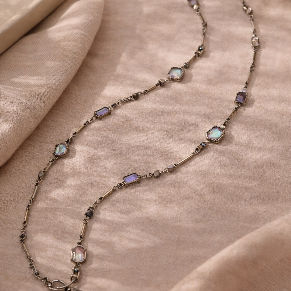 ✨ Kendra Scott Silver Station Necklace – Iridescent Multi-Stone ✨